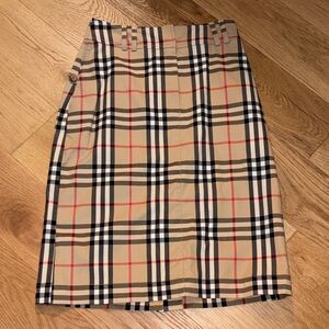 Burberry skirt